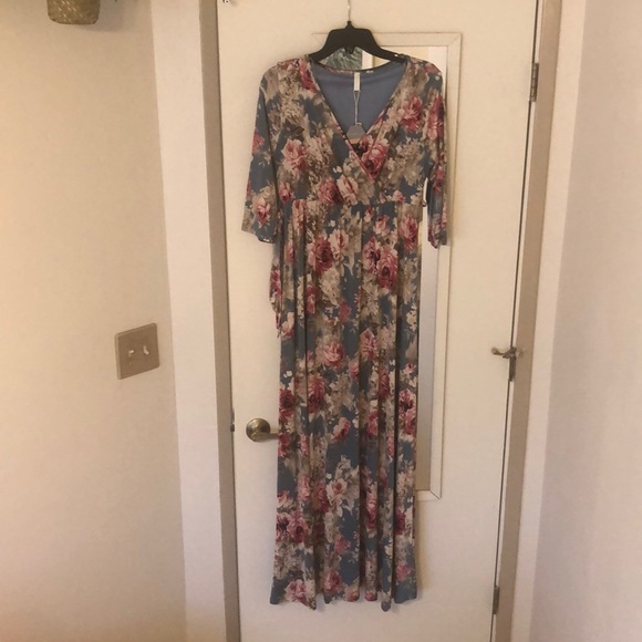 Pinkblush Dresses & Skirts - Pink Blush floral maternity dress